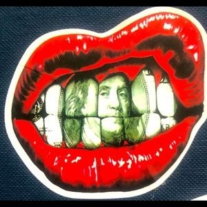 Meet your Posher, Leslie